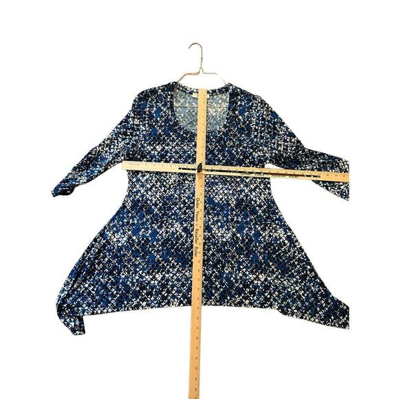 Chaus Top Women's Large Blue Printed Polyester Stretch Round Neck Pullover - Picture 6 of 6